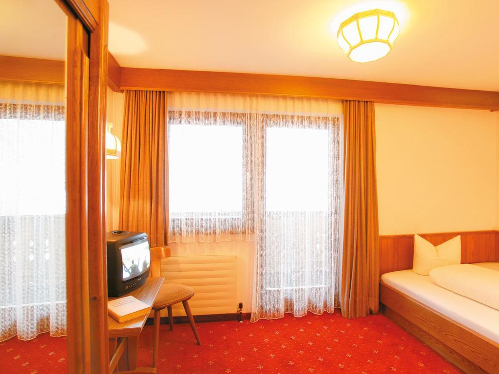 Hotel Lammwirt Jerzens Extérieur photo